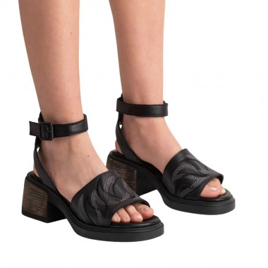 SANDALIAS PIA VITELLI  LARA NEGRO