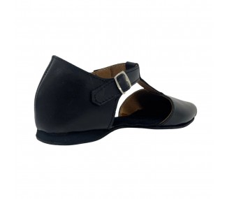 GUILLERMINA BADANAS HEBILLA DE FOLCLORE CUERO NEGRO